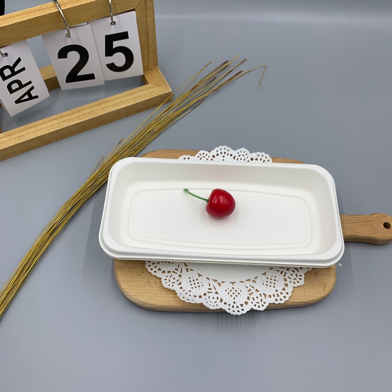 Cake Tray - Rectangular, Disposable & Compostable, Eco-Friendly Dessert Platter