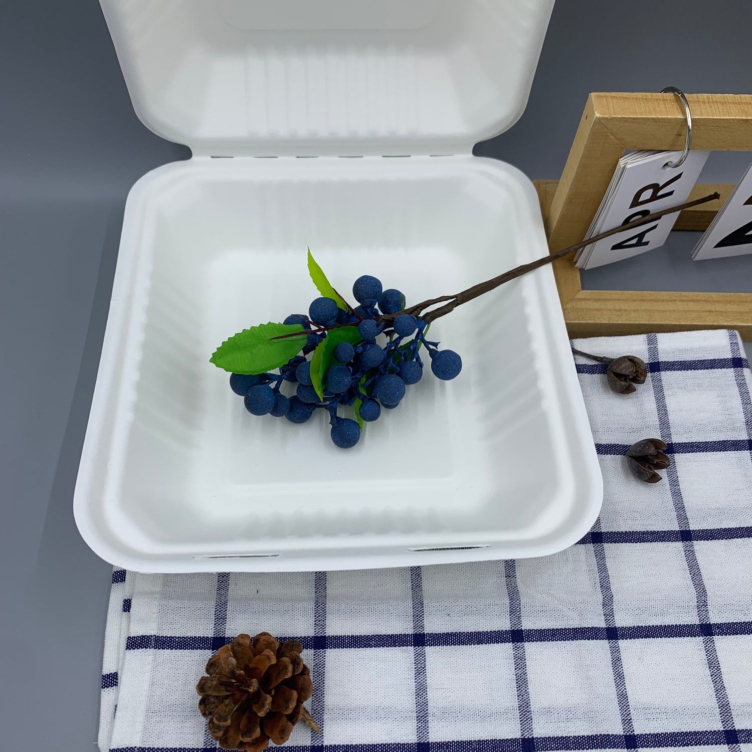 Clamshell Container, 8 inch - Disposable & Compostable, Eco-Friendly Food Box