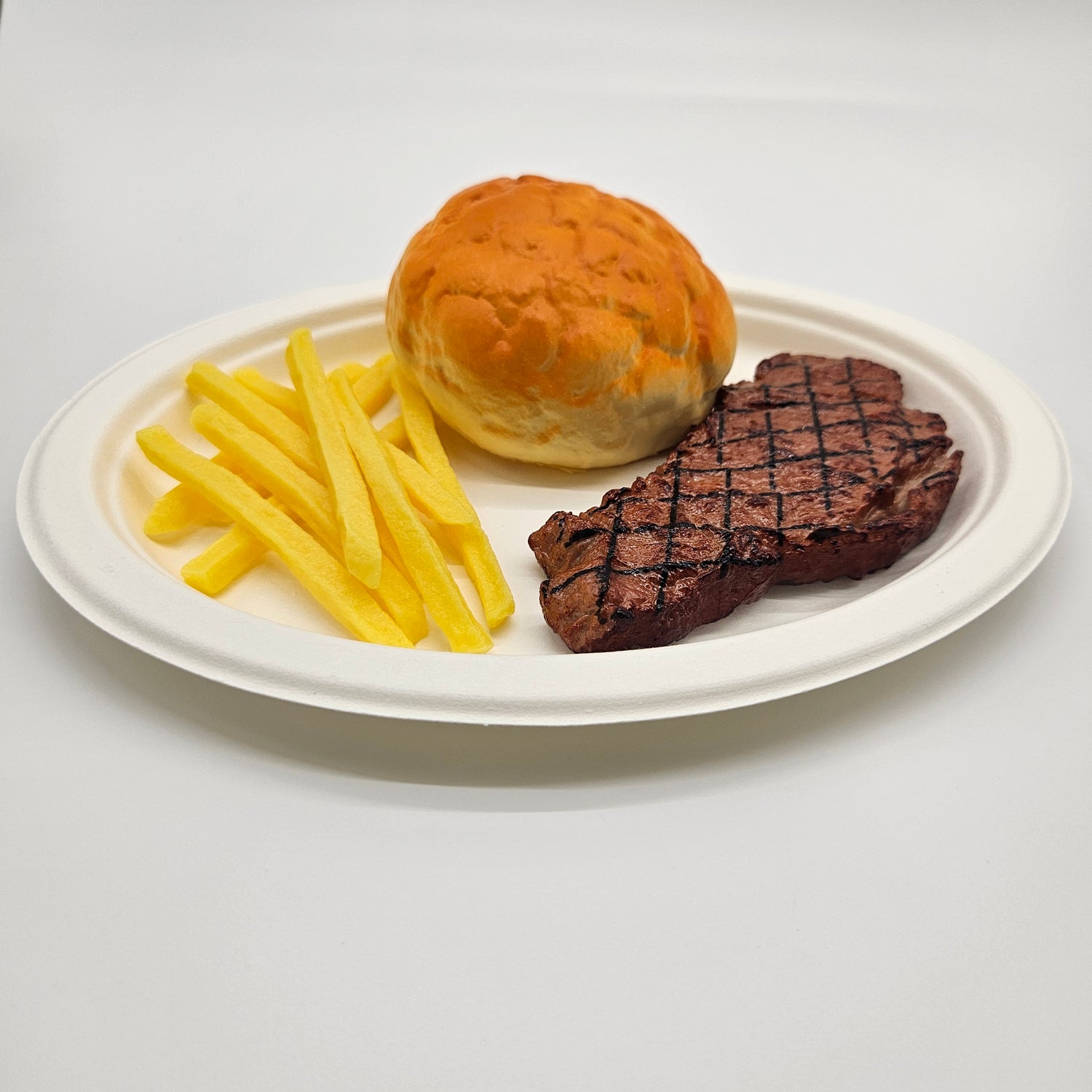 Plate Oval 10 x 8 inch - Disposable & Compostable, Eco-Friendly Dining Solution